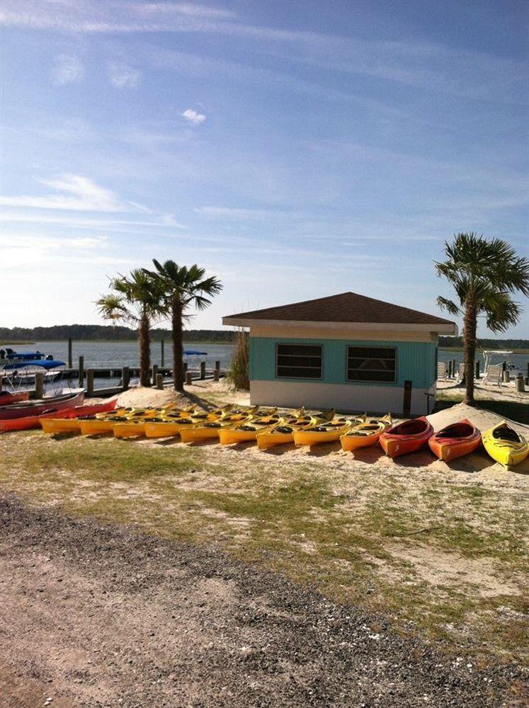 Snug Harbor Marina And Hotel Chincoteague Exterior foto